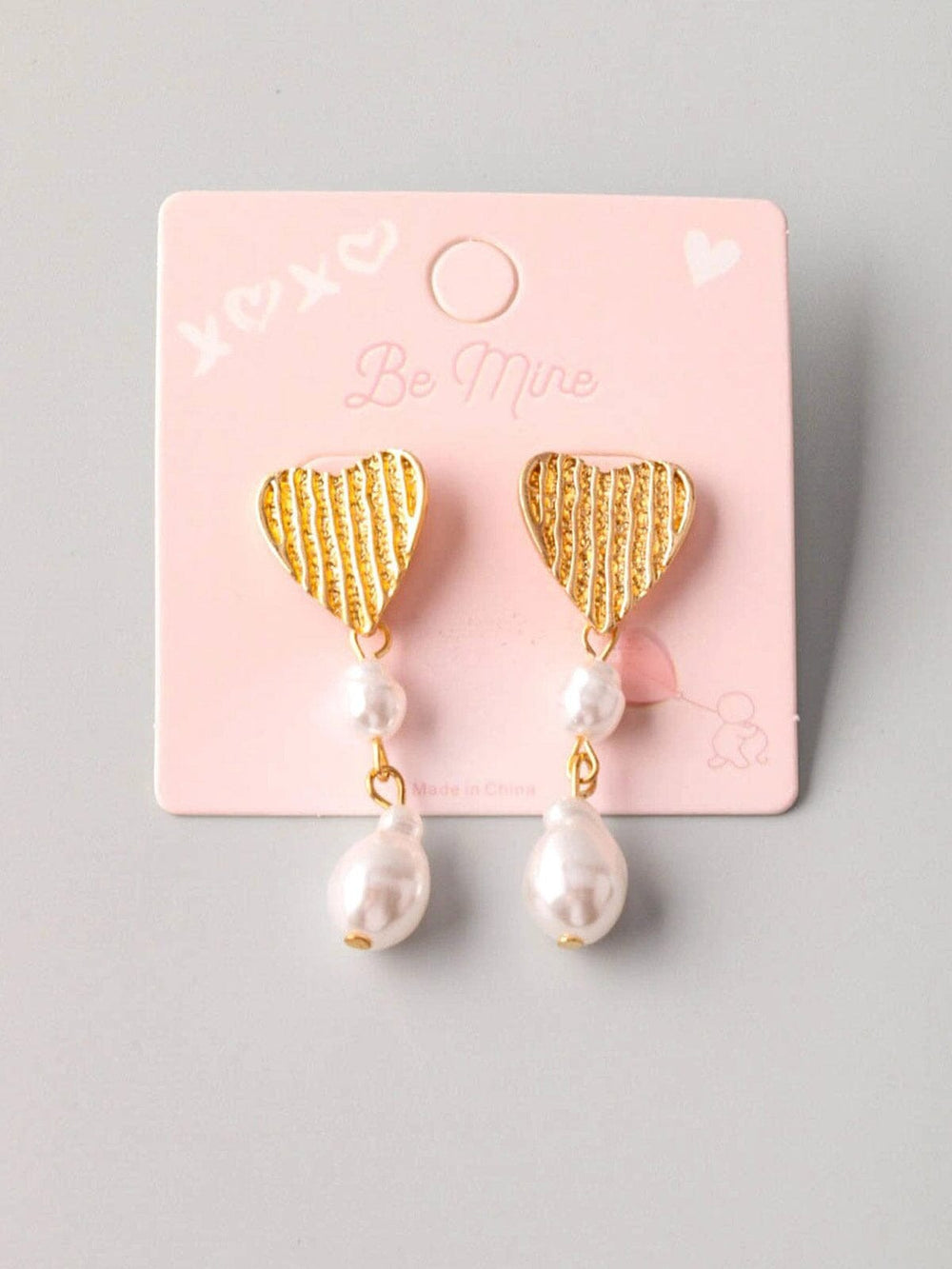 FASHION GOLD HEART WHITE PEARL DROP EARRINGS