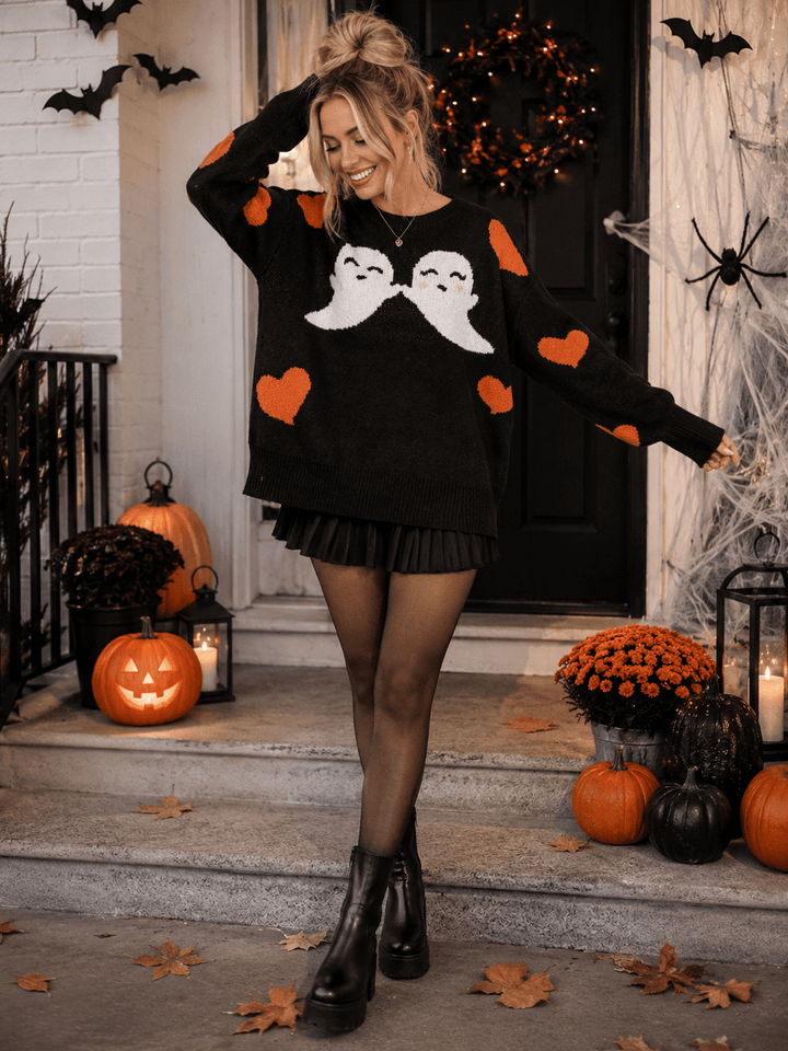 WOMEN'S LONG SLEEVE HEARTS & GHOST GRAPHIC PULLOVER SWEATER