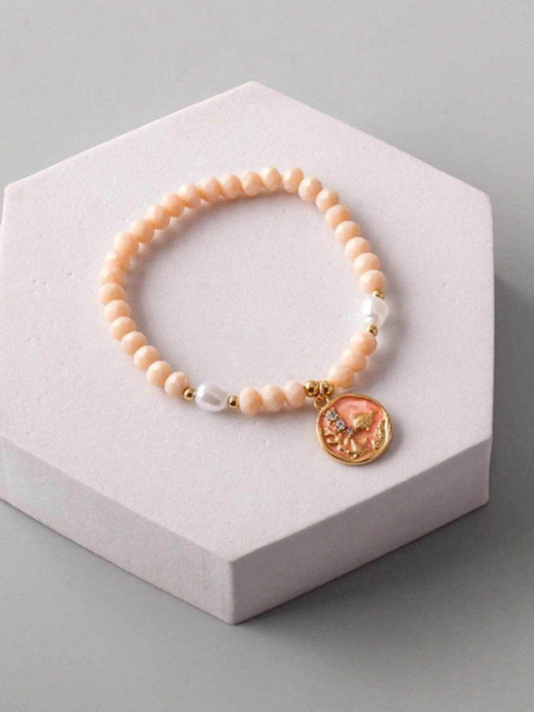 FASHION ASSORTED COLORS PENDANT PEARL SEA BRACELET
