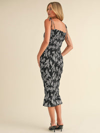 WOMEN'S SLEEVELESS ADJUSTABLE STRAPS RUCHED FLORAL MAXI DRESS