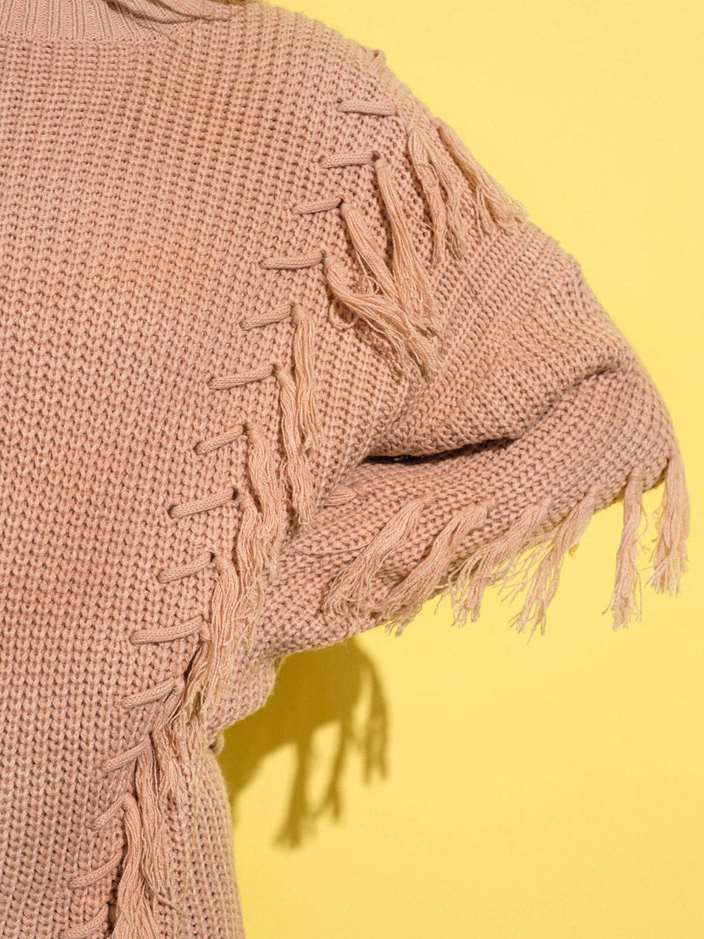 WOMEN'S LONG SLEEVE FRINGE PULLOVER SWEATER