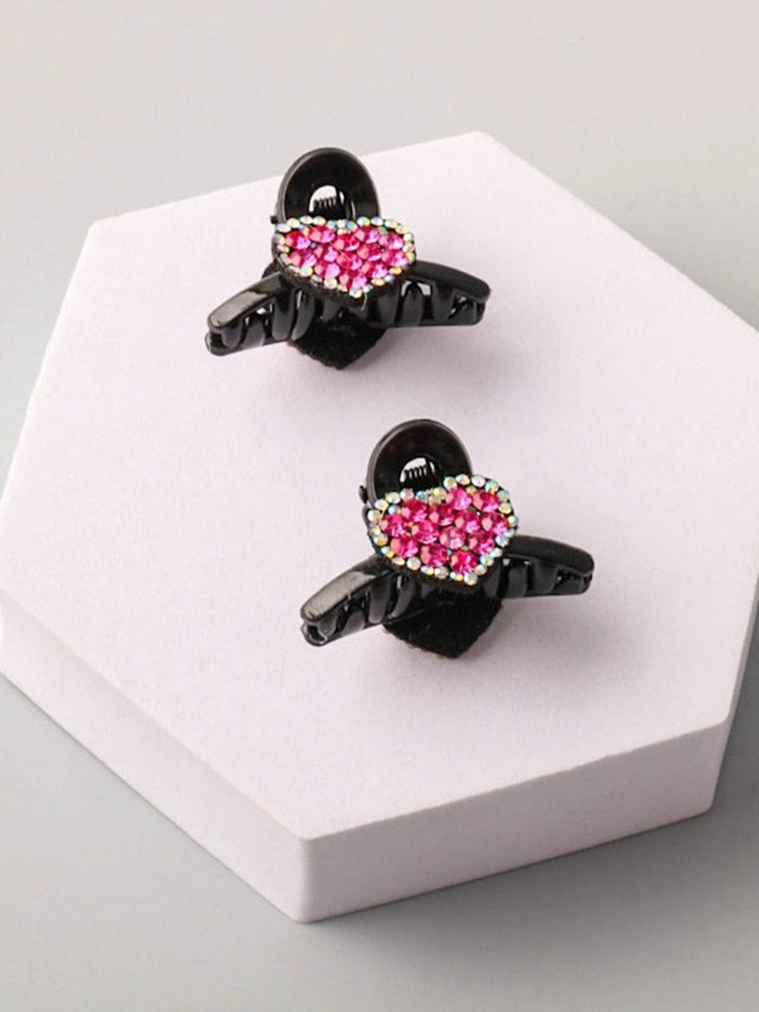 FASHION ASSORTED COLORS HEARTS CLAW HAIR CLIPS