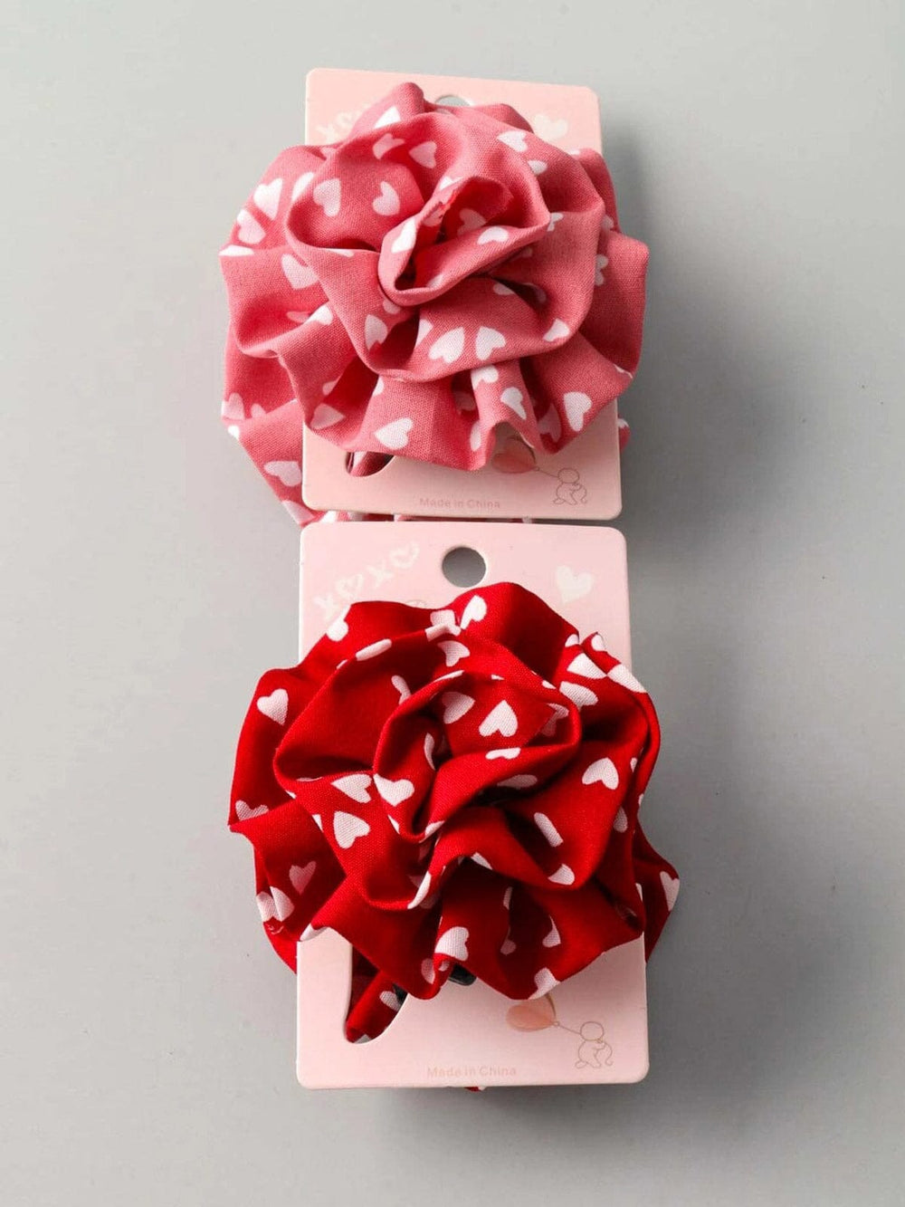 FASHION ASSORTED COLORS FLOWER SHAPE HEART PRINT CLAW HAIR CLIPS