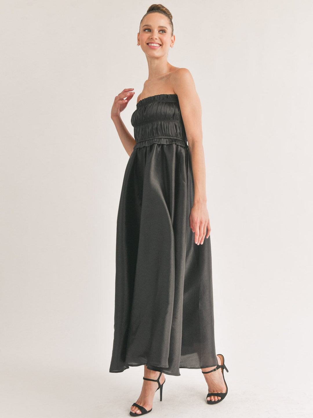 WOMEN'S SLEEVELESS SMOCK FIT & FLARE MAXI DRESS