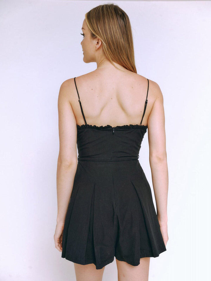 WOMEN'S SLEEVELESS V-NECK RUFFLE PLEATED ROMPER