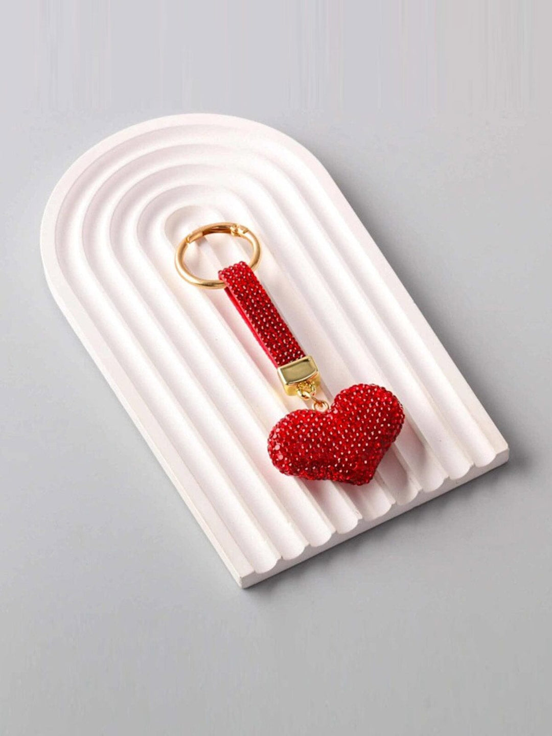 FASHION RED STUDS HEART PENDANT KEYCHAIN
