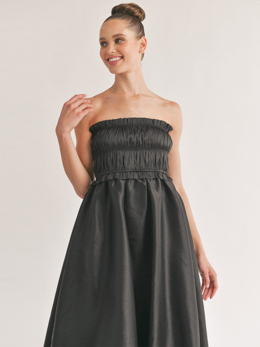 WOMEN'S SLEEVELESS SMOCK FIT & FLARE MAXI DRESS