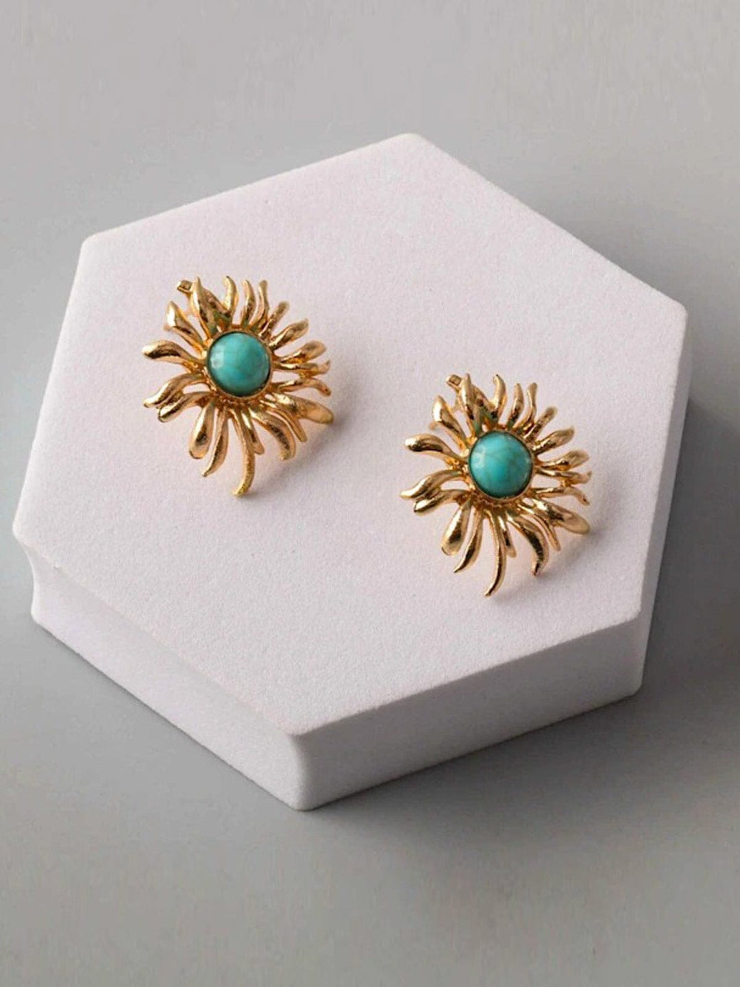 FASHION GOLD & SILVER FLOWER STUDS EARRINGS