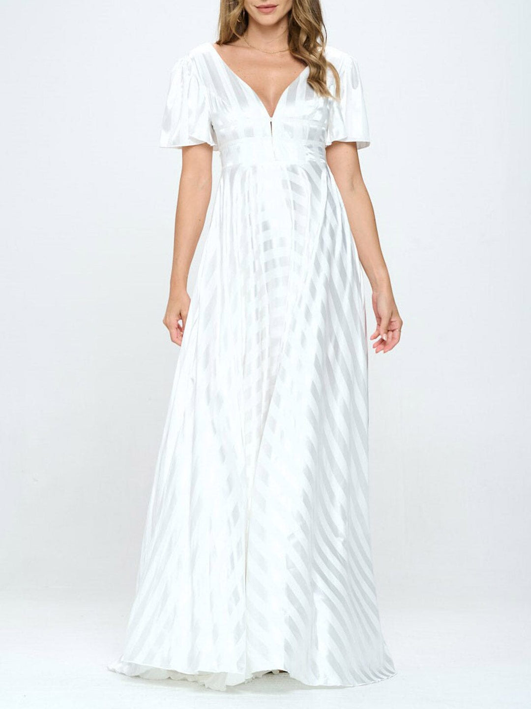 WOMEN'S SHORT SLEEVE V-NECK LOW OPEN BACK DETAILED MAXI DRESS