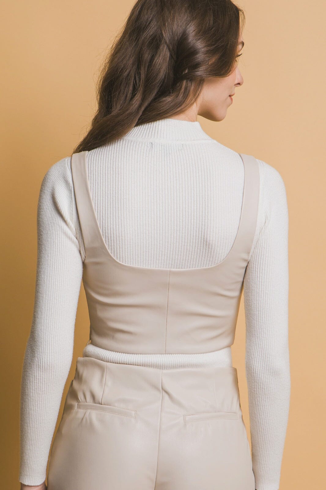 WOMEN'S SLEEVELESS ZIP UP PU PLEATHER CROP TOP