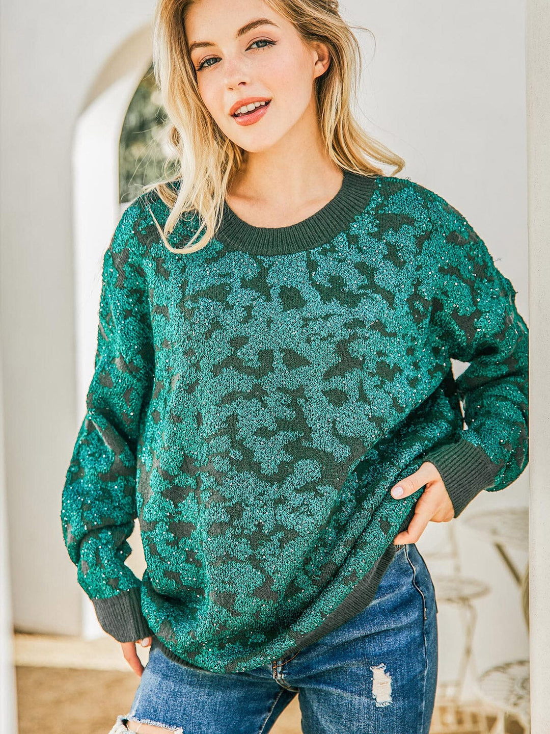 WOMEN'S LONG SLEEVE SHIMMER PRINT PULLOVER SWEATER
