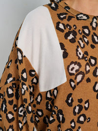 WOMEN'S LONG SLEEVE ANIMAL PRINT TOP