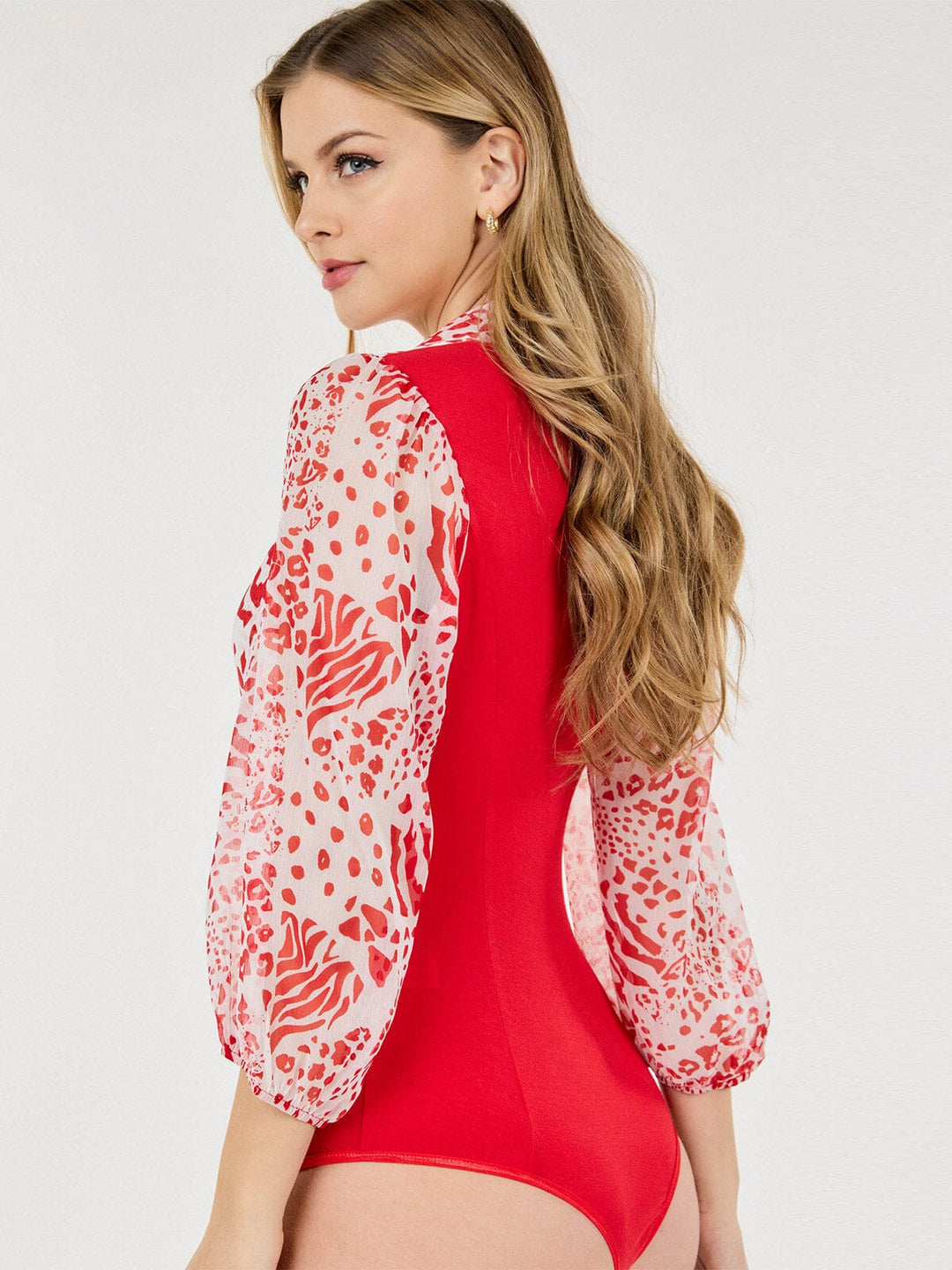 WOMEN'S 3/4 SLEEVE SURPLICE ANIMAL PRINT BODYSUIT