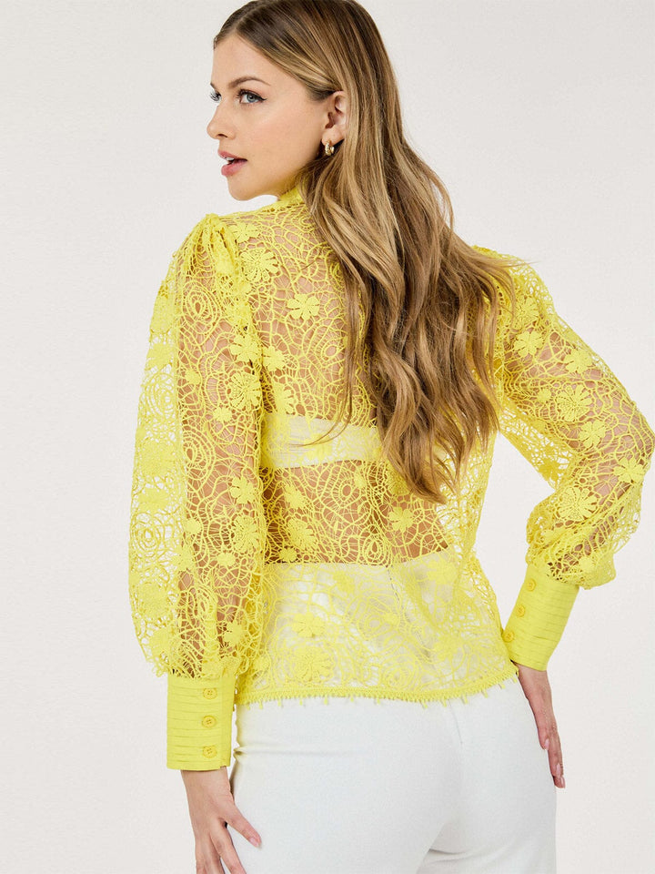 WOMEN'S LONG PUFF SLEEVE BUTTON CLOSURE CROCHET DETAILED BLOUSE