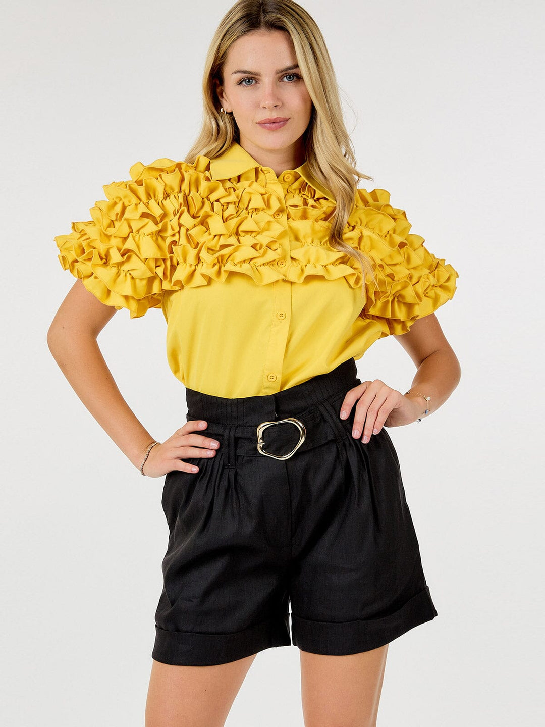 WOMEN'S BUTTON CLOSURE FRONT POCKETS BELTED SHORTS