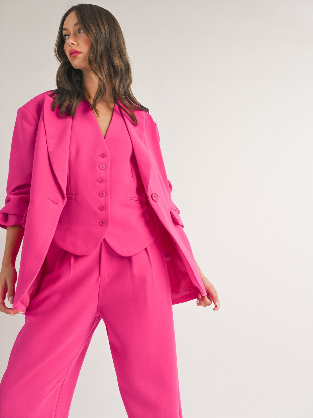 WOMEN'S LONG SLEEVE OPEN BUTTON CLOSURE BLAZER