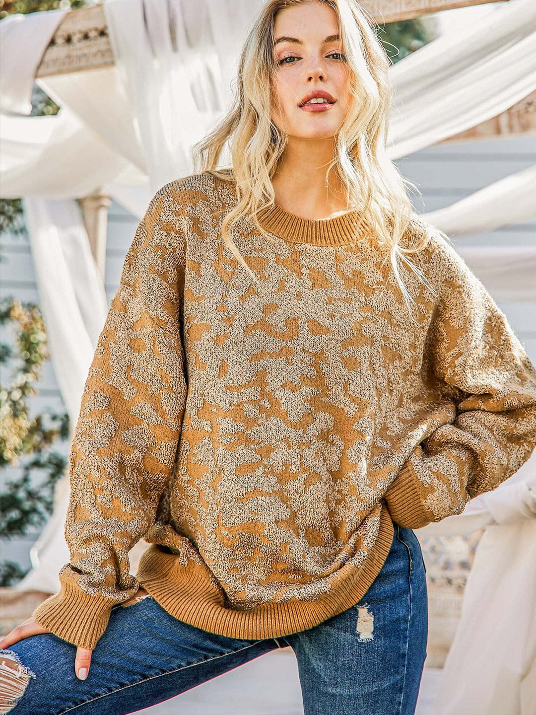 WOMEN'S LONG SLEEVE SHIMMER PRINT PULLOVER SWEATER