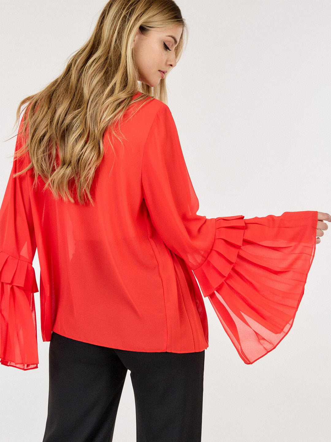 WOMEN'S LONG BELL SLEEVE BUTTON CLOSURE RUFFLE BLOUSE