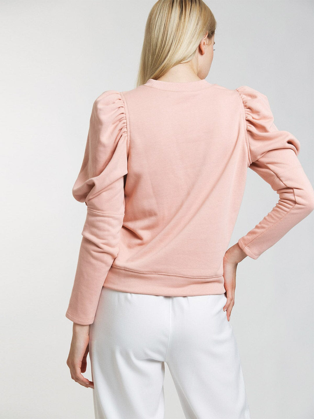 WOMEN'S LONG PUFF SLEEVE BLOUSE