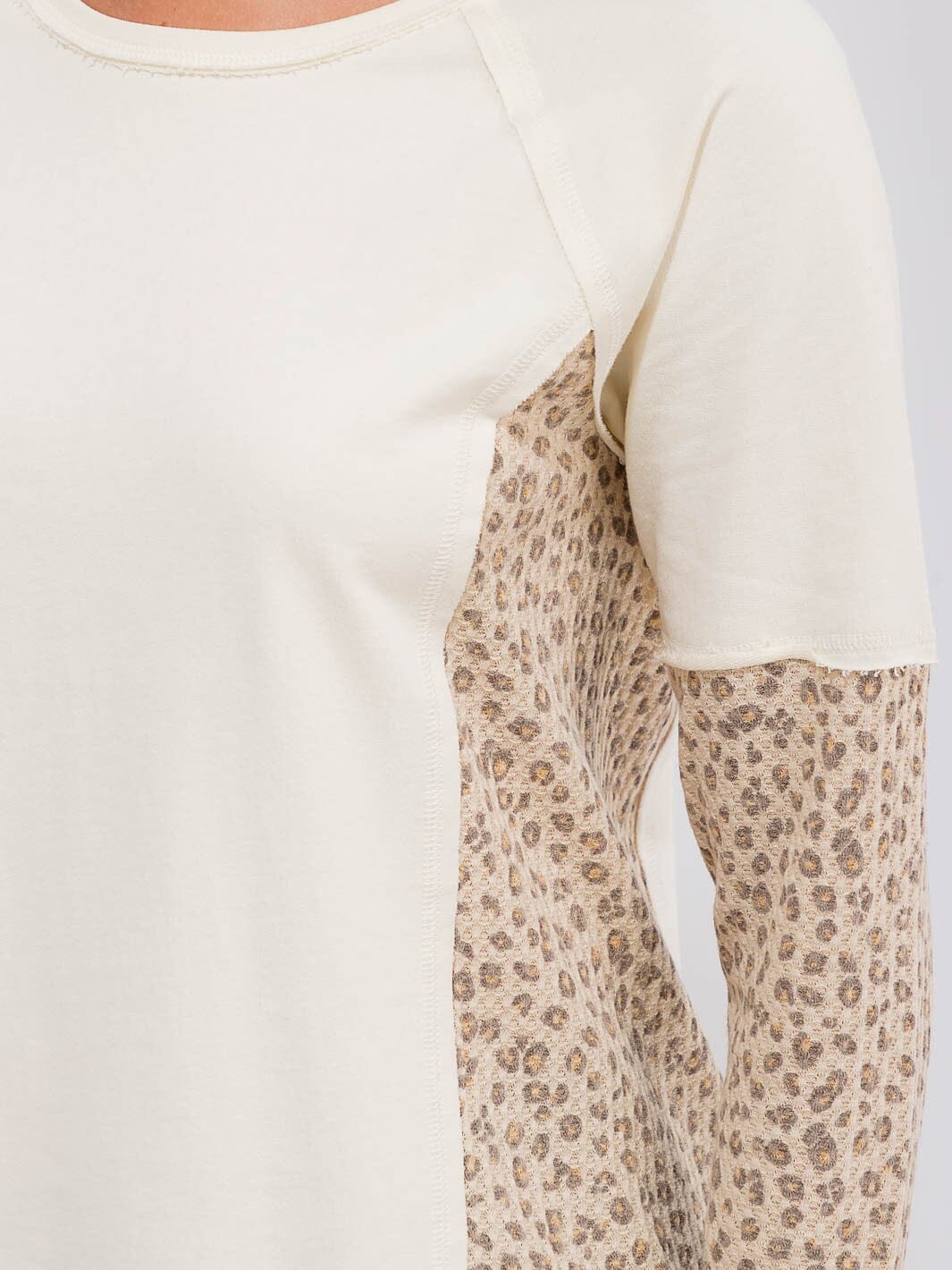 WOMEN'S LONG SLEEVE ANIMAL PRINT CONTRAST TOP