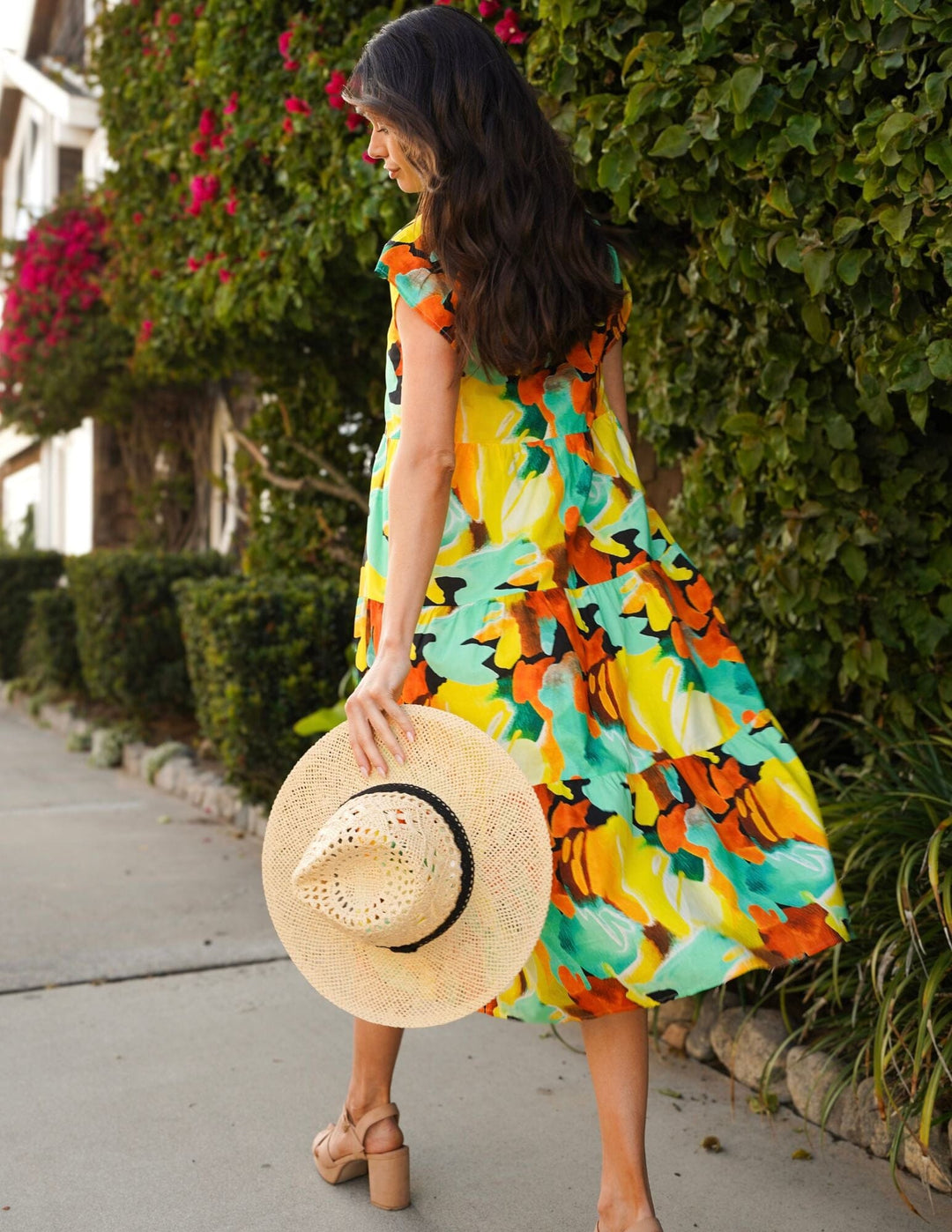 WOMEN'S SLEEVELESS V-NECK POCKETS TIERED TUNIC MULTI PRINT MIDI DRESS