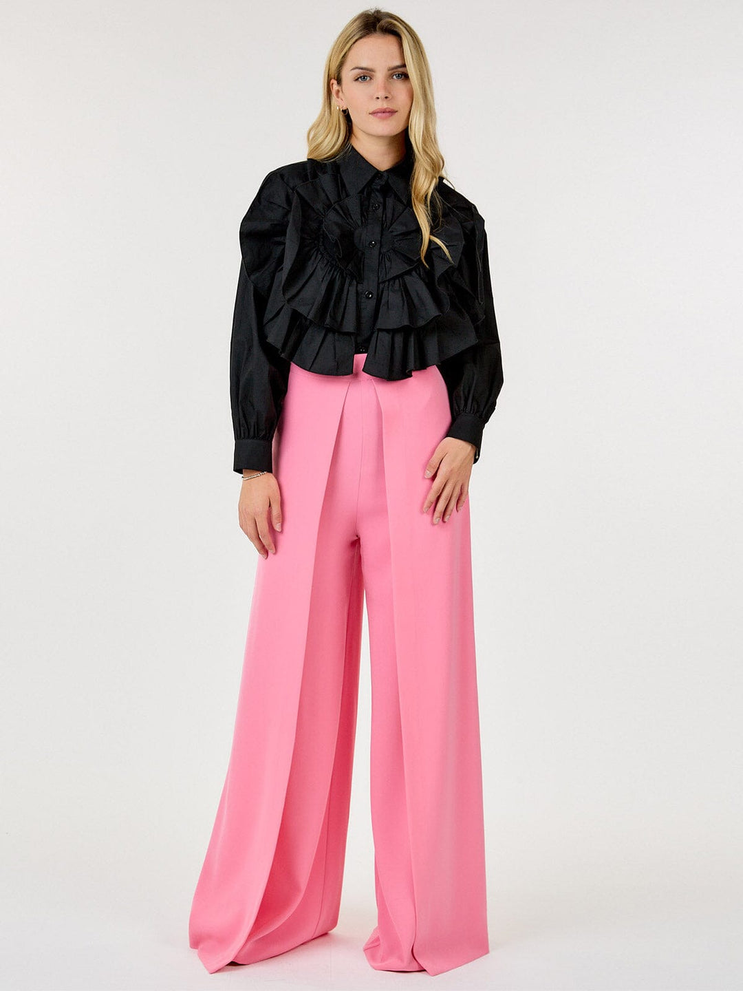 WOMEN'S LONG SLEEVE BUTTON CLOSURE RUFFLE DETAILED BLOUSE