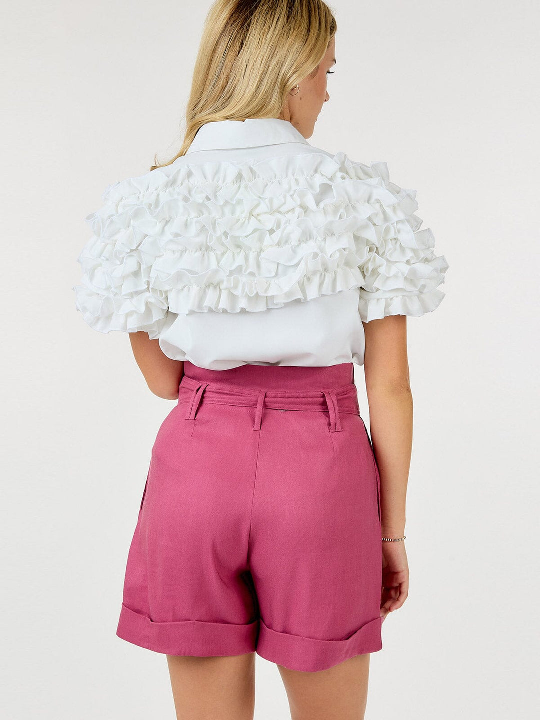 WOMEN'S SHORT PUFF SLEEVE BUTTON CLOSURE RUFFLE DETAILED BLOUSE