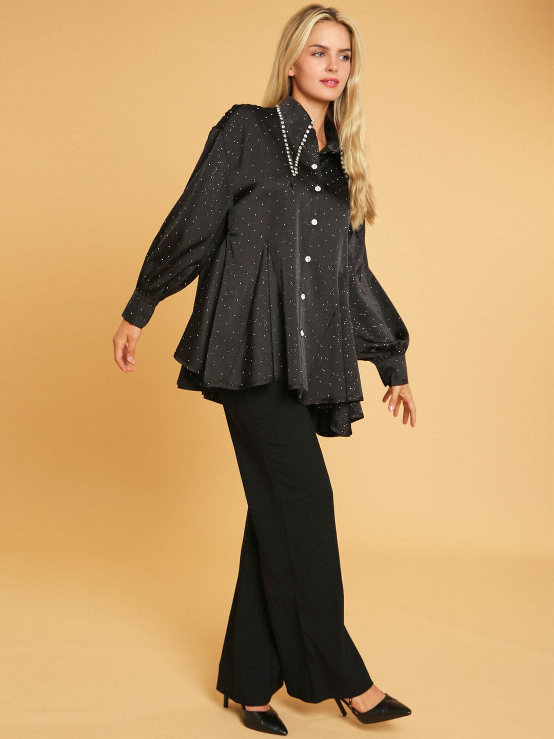 WOMEN'S LONG SLEEVE BUTTON UP STUDS DETAILED BLOUSE