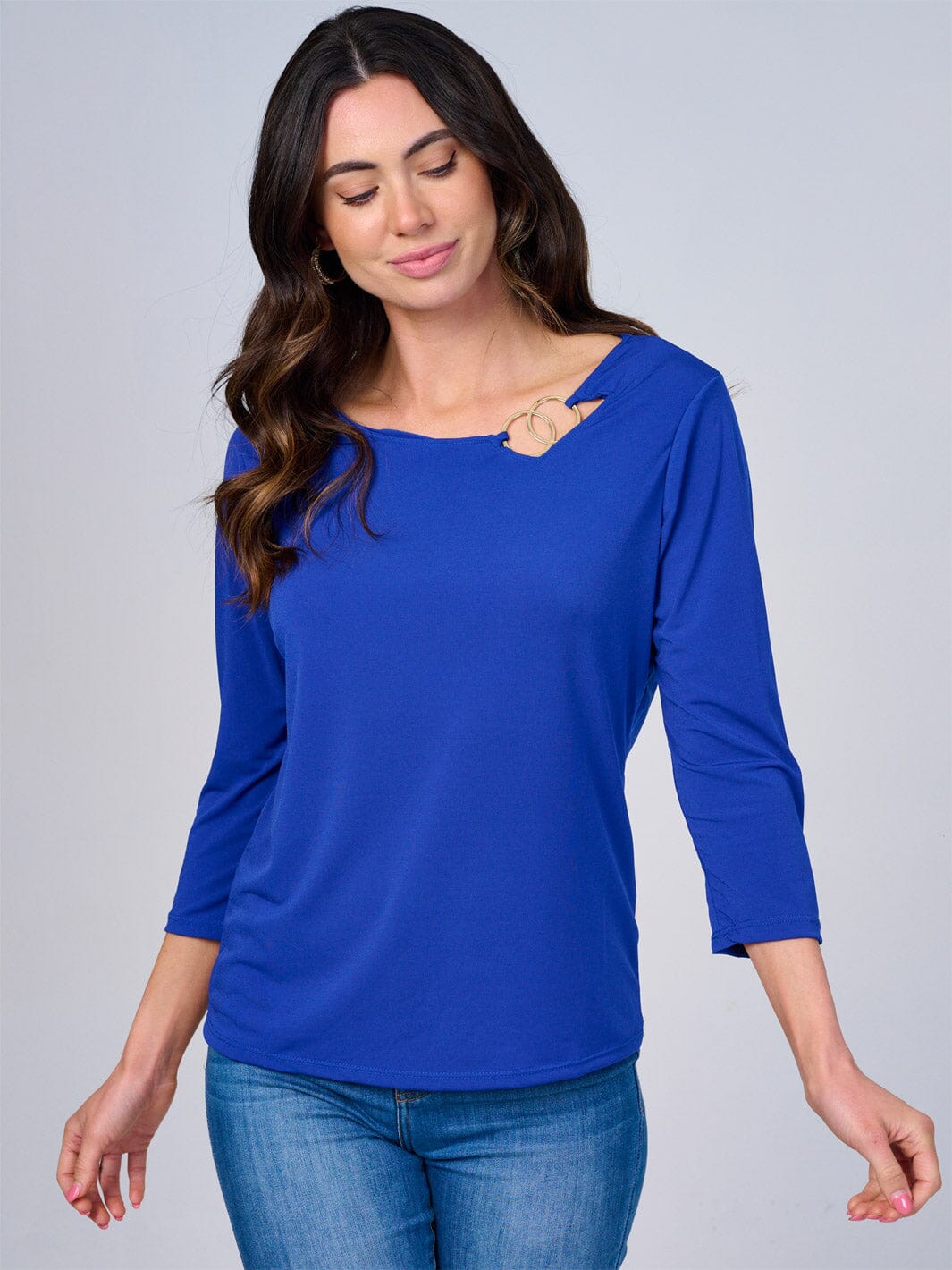 WOMEN'S 3/4 SLEEVE NECK DETAILED BLOUSE