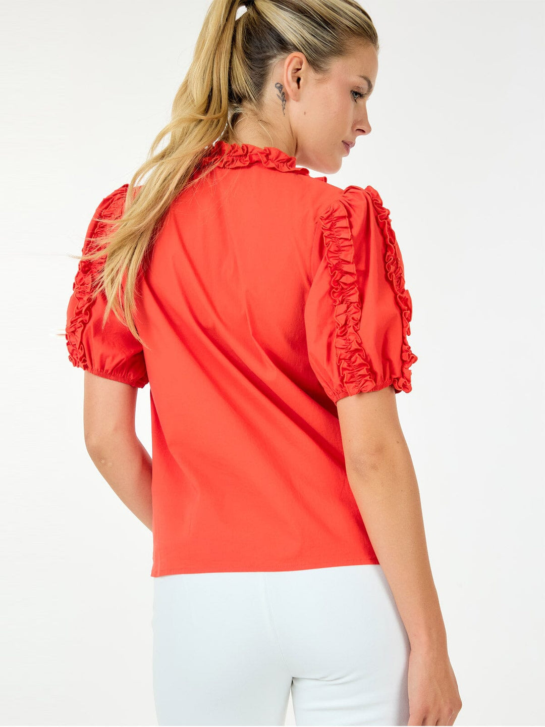 WOMEN'S SHORT SLEEVE BUTTON CLOSURE RUFFLE DETAILED BLOUSE