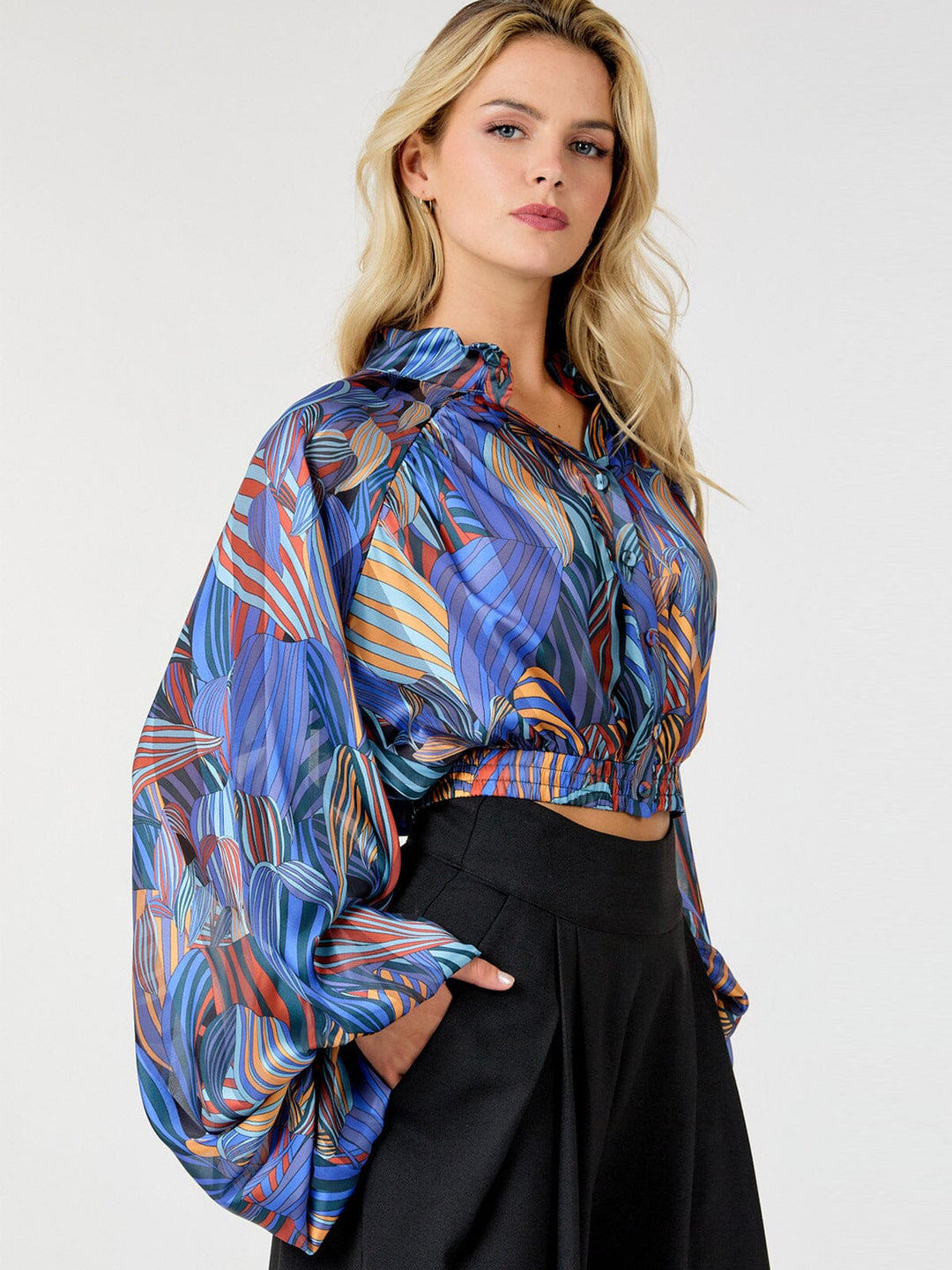WOMEN'S LONG PUFF SLEEVE BUTTON UP MULTI PRINT BLOUSE