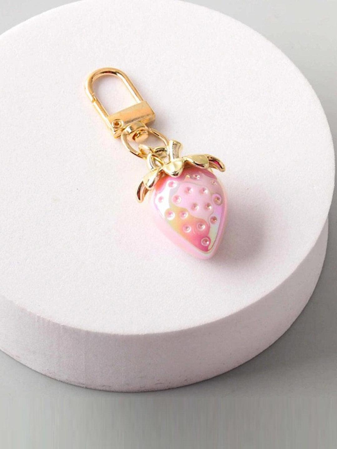 WHERE YOU GO YOUR CHARM GOES! FASHION ASSORTED STARWBERRIES PENDANT CHARMS