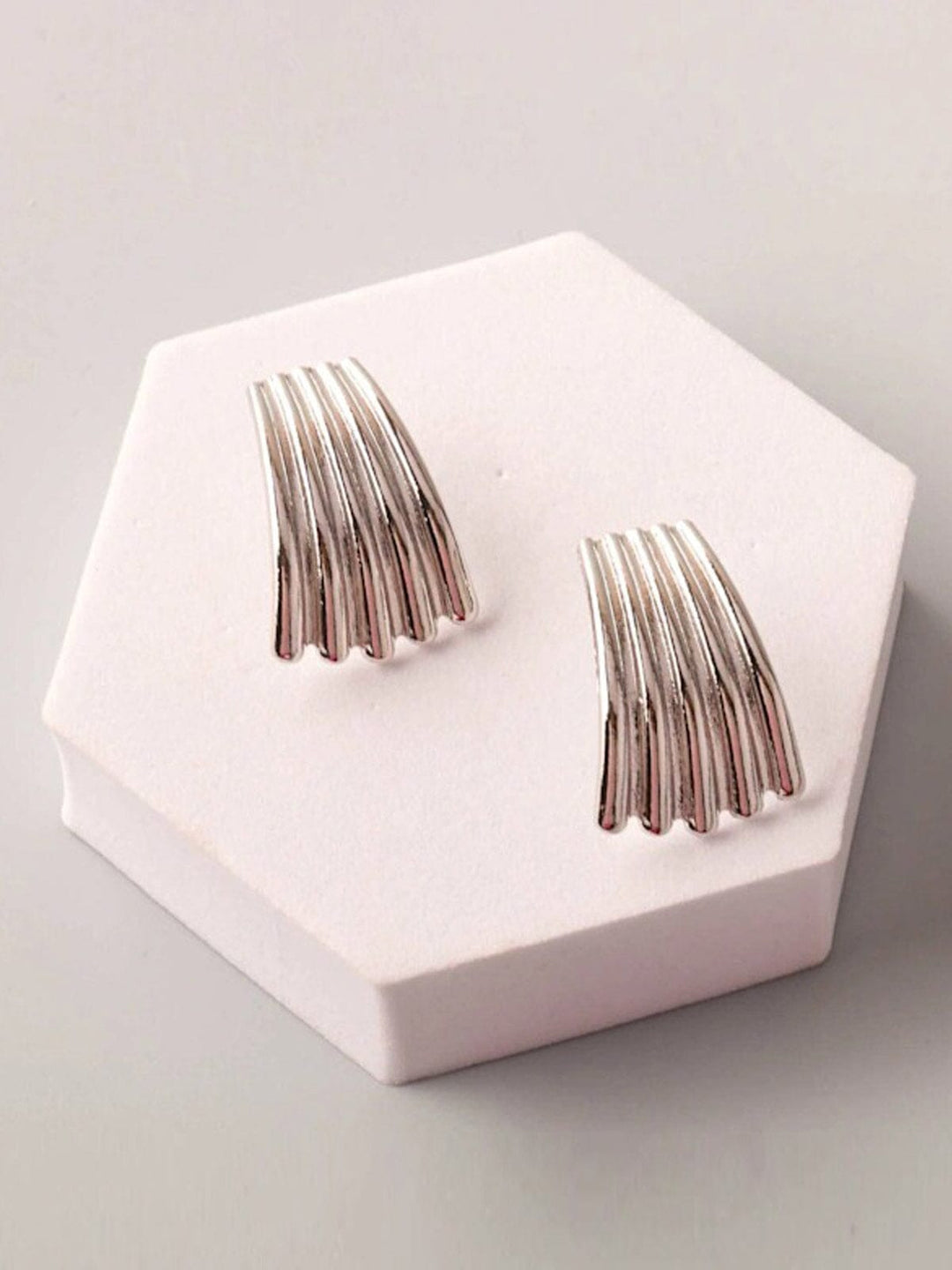 FASHION GOLD & SILVER EARRINGS