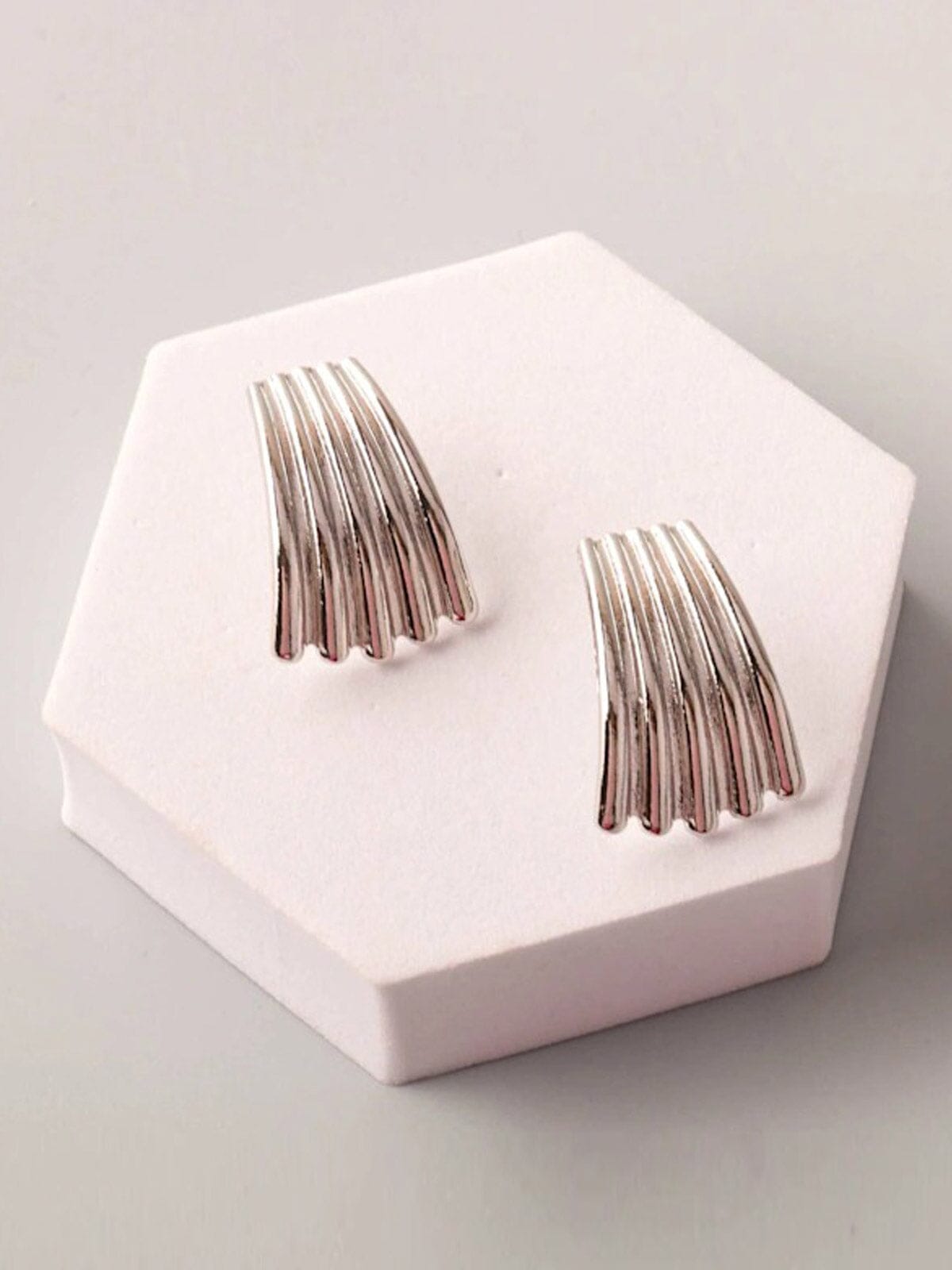 FASHION GOLD & SILVER EARRINGS