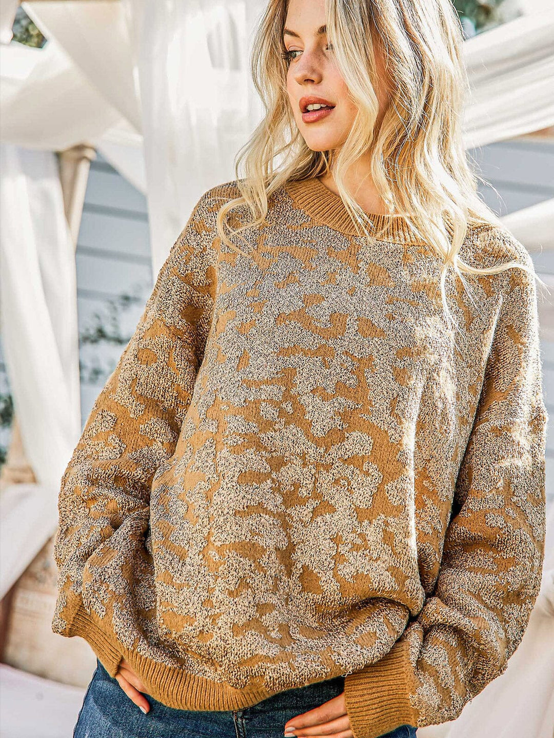 WOMEN'S LONG SLEEVE SHIMMER PRINT PULLOVER SWEATER
