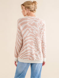 WOMEN'S LONG SLEEVE V-NECK ANIMAL PRINT PULLOVER SWEATER