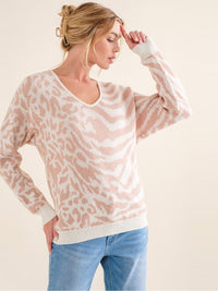 WOMEN'S LONG SLEEVE V-NECK ANIMAL PRINT PULLOVER SWEATER