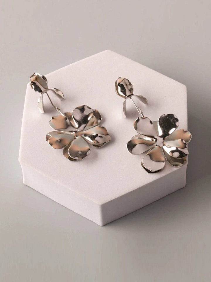 FASHION GOLD & SILVER FLOWER EARRINGS