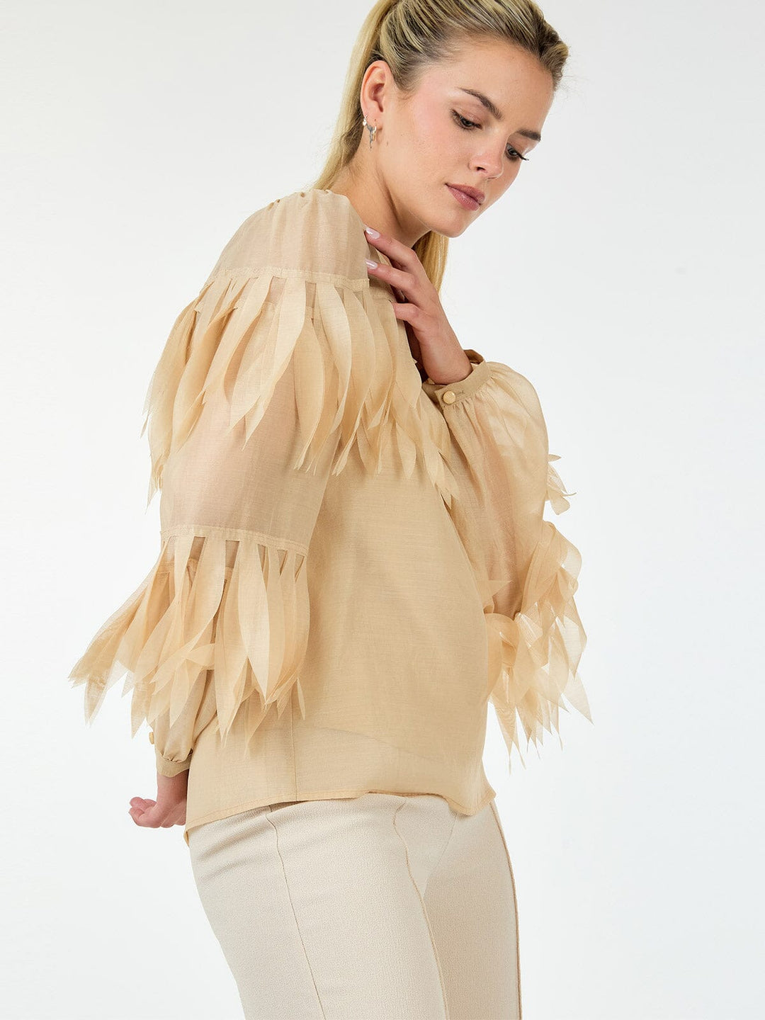 WOMEN'S LONG SLEEVE TIERED FRINGE BLOUSE