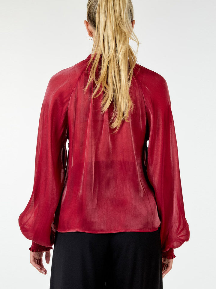 WOMEN'S LONG SLEEVE BUTTON CLOSURE RUFFLE DETAILED BLOUSE