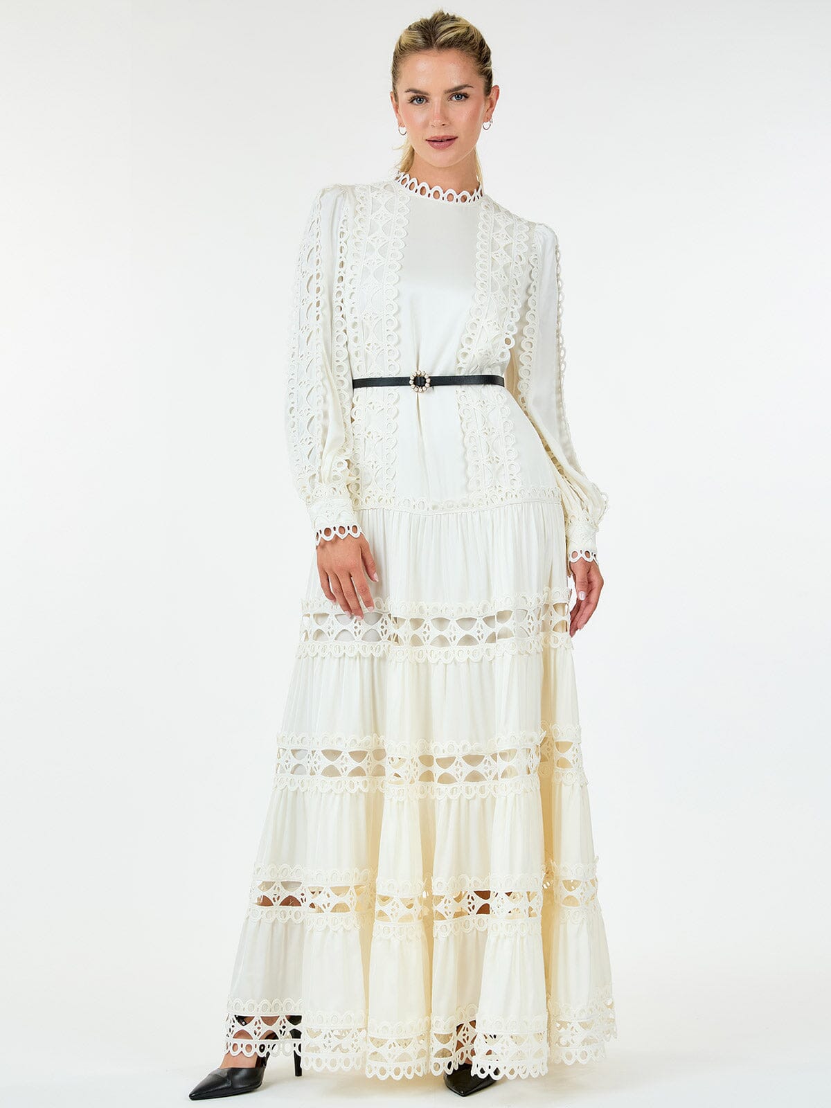WOMEN'S LONG SLEEVE TIERED EYELET DETAILED BELTED MAXI DRESS