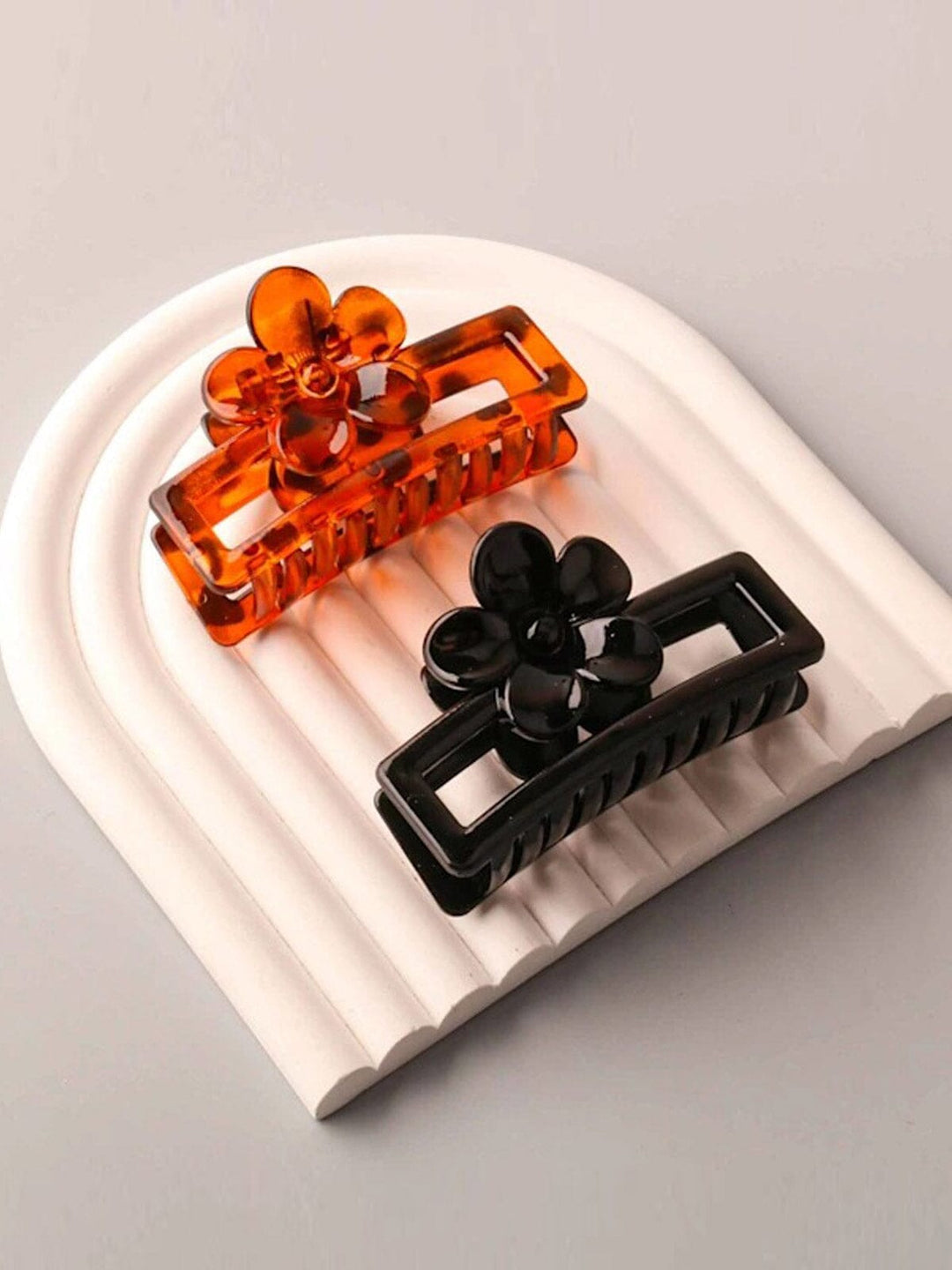 FASHION ASSORTED COLORS FLOWERS HAIR CLAW CLIPS