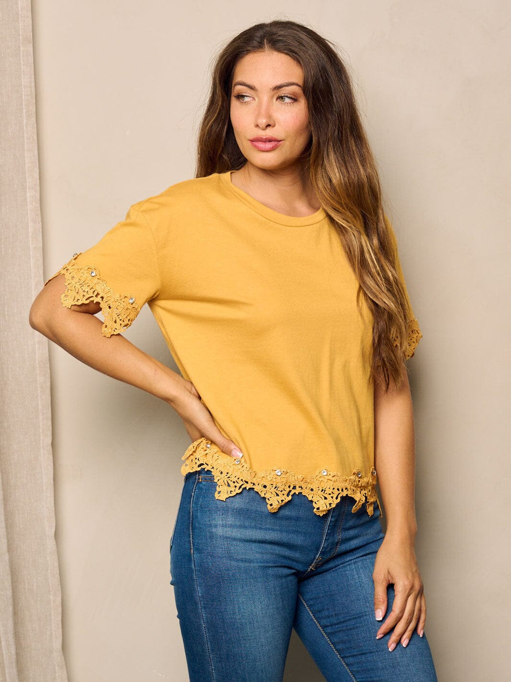 WOMEN'S SHORT SLEEVE TRIM DETAILED TOP