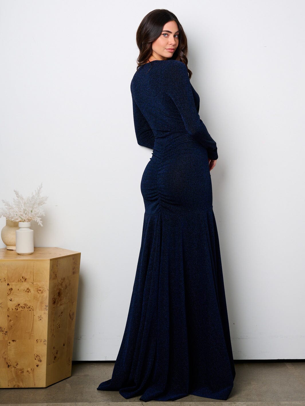 WOMEN'S LONG SLEEVE SURPLICE HIGH-LOW SHIMMER MAXI GOWN DRESS