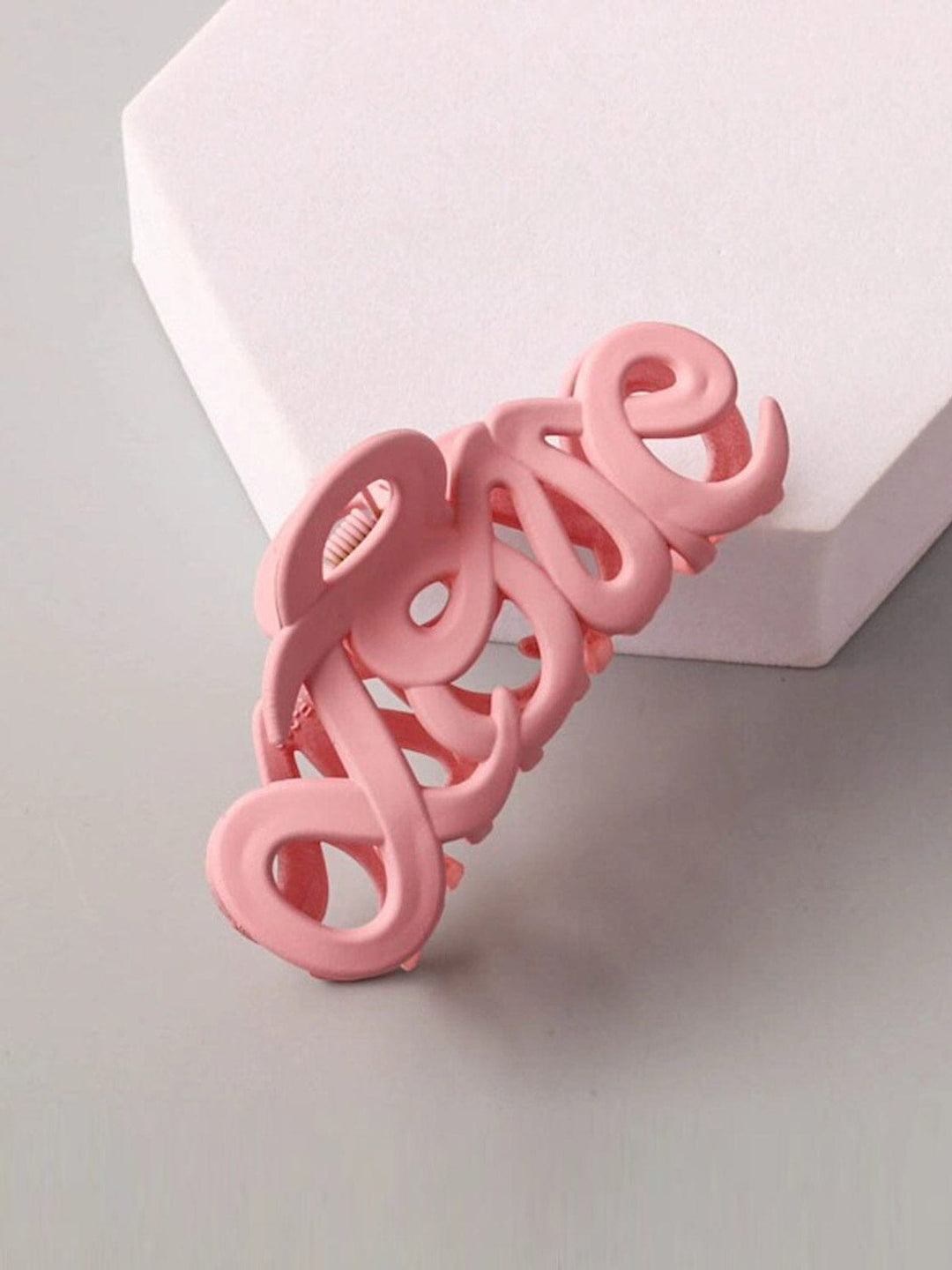 FASHION ASSORTED COLORS LOVE CLAW HAIR CLIPS