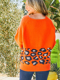 WOMEN'S LONG SLEEVE ANIMAL PRINT PULLOVER SWEATER