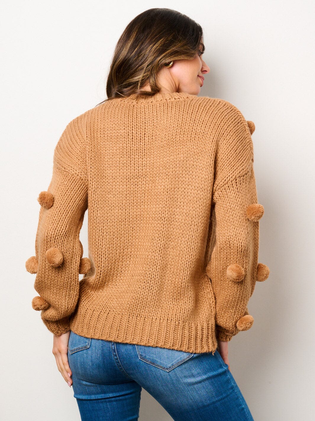 WOMEN'S LONG SLEEVE POM POM'S DETAILED PULLOVER SWEATER