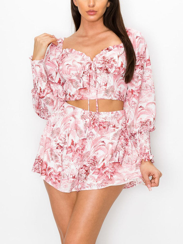 Copy of WOMEN'S LONG SLEEVE CROP TOP & RUFFLE SHORTS FLORAL SET