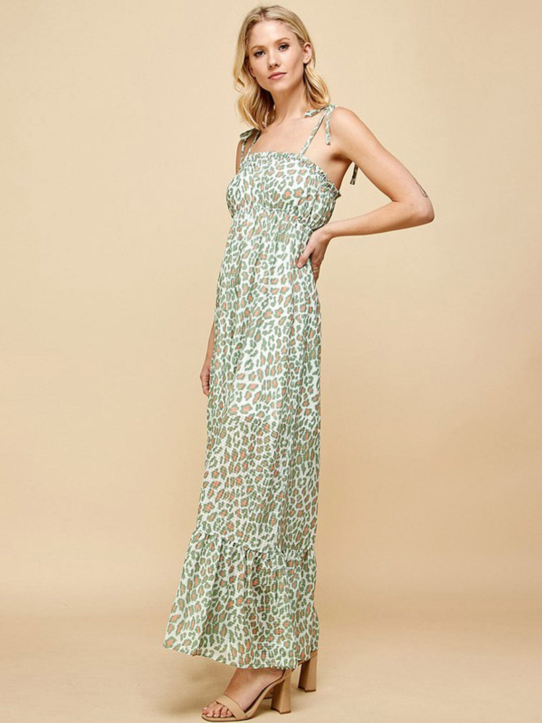 WOMEN'S SLEEVELESS ANIMAL PRINT TIERED MAXI DRESS