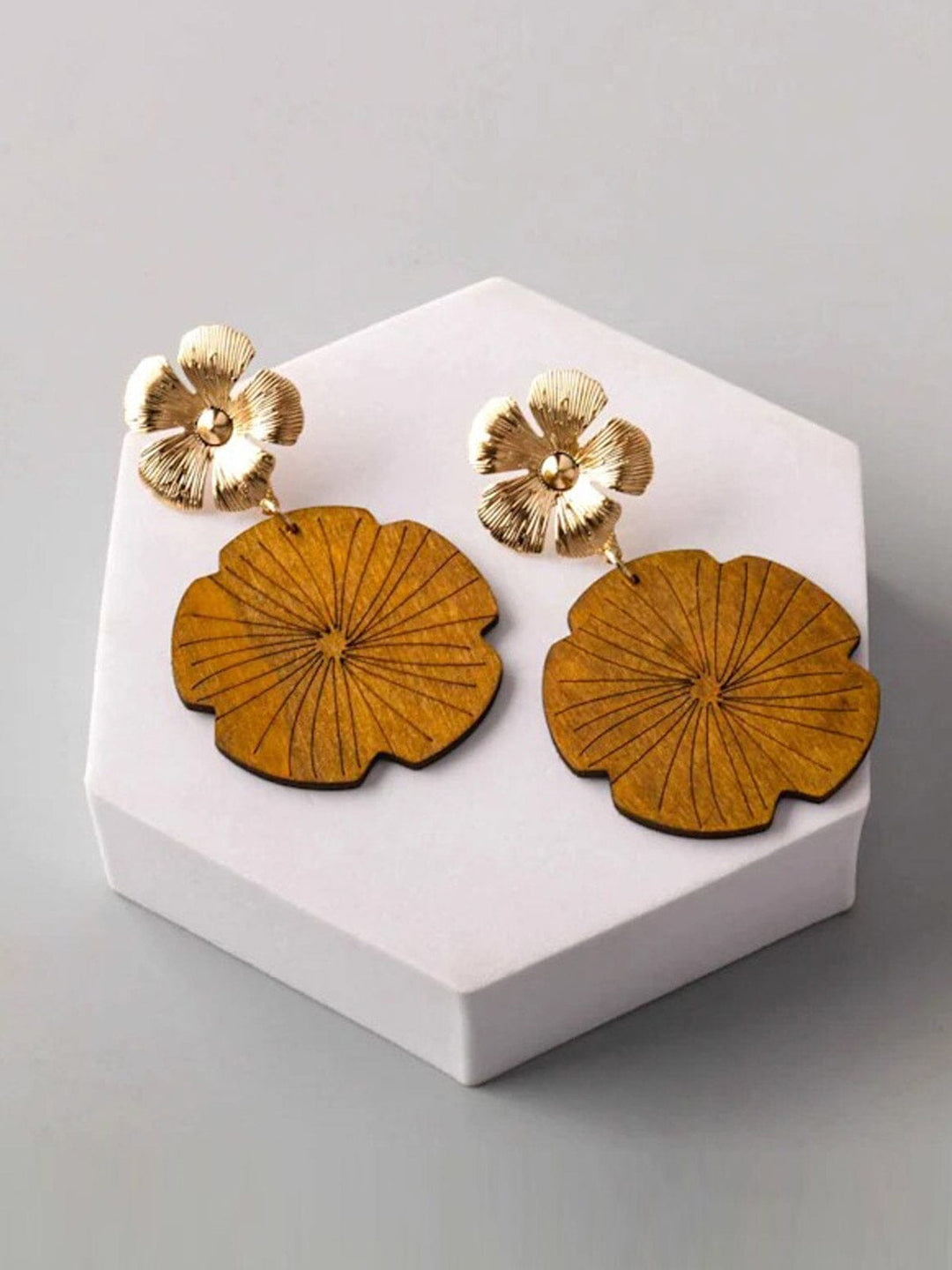 FASHION ASSORTED COLORS FLOWER EARRINGS